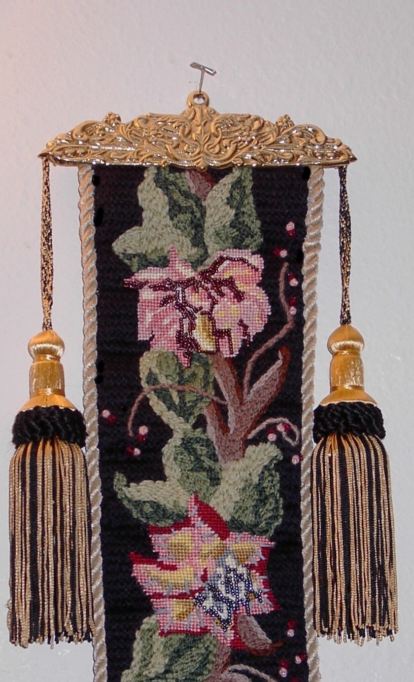 Сонетка на стол в интерьере