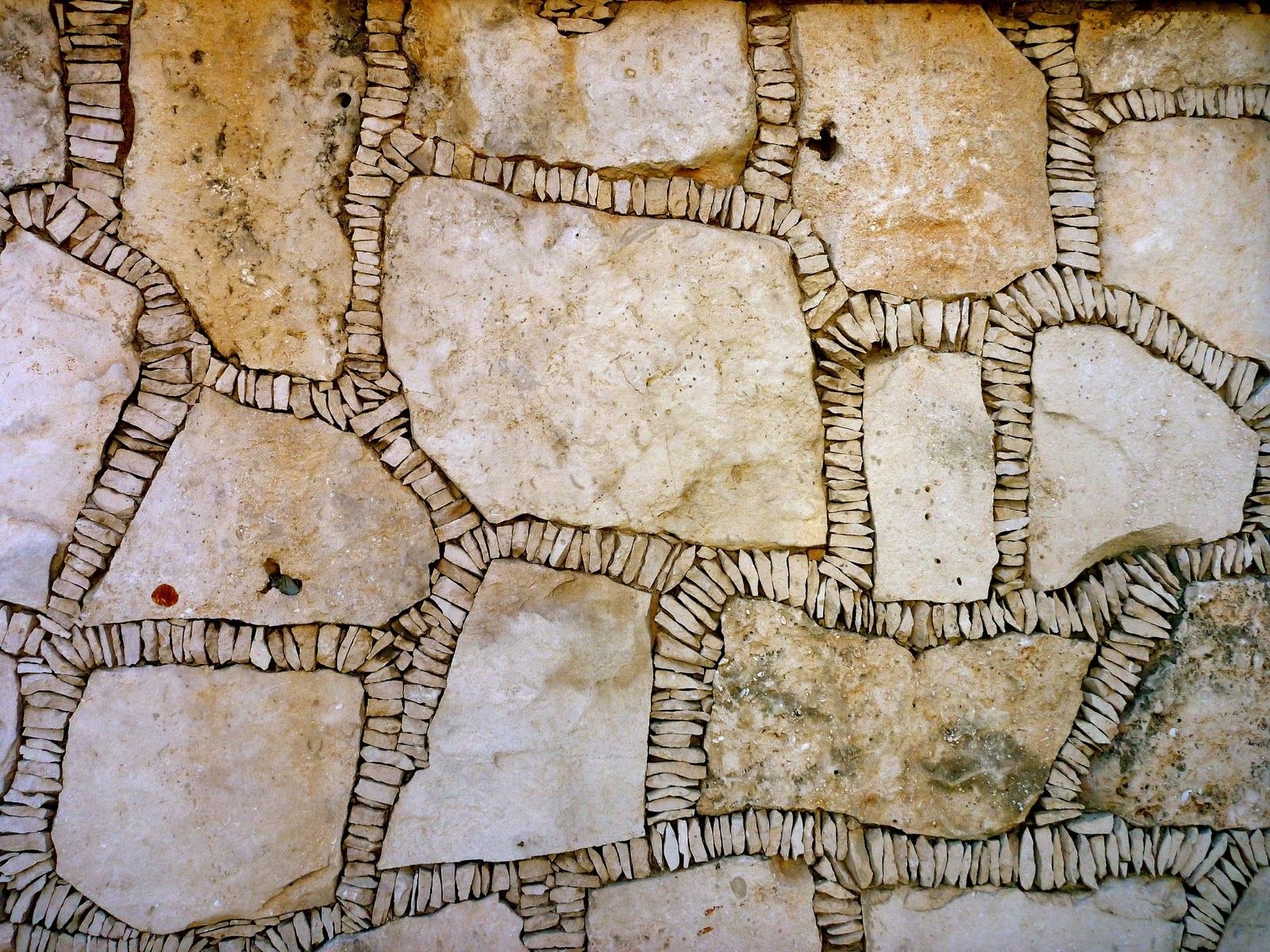 Мозаичные камни на дом текстура