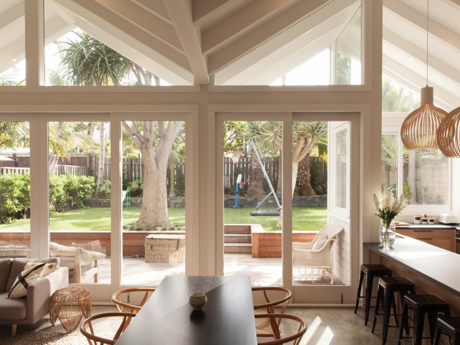 Гостиная с выходом на веранду