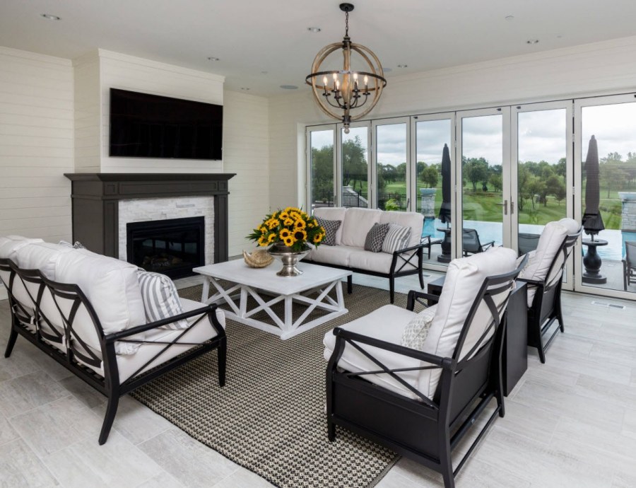 Шторы на закрытую веранду