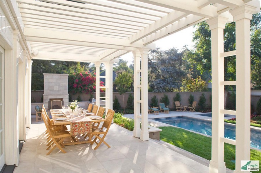 Придомовая терраса