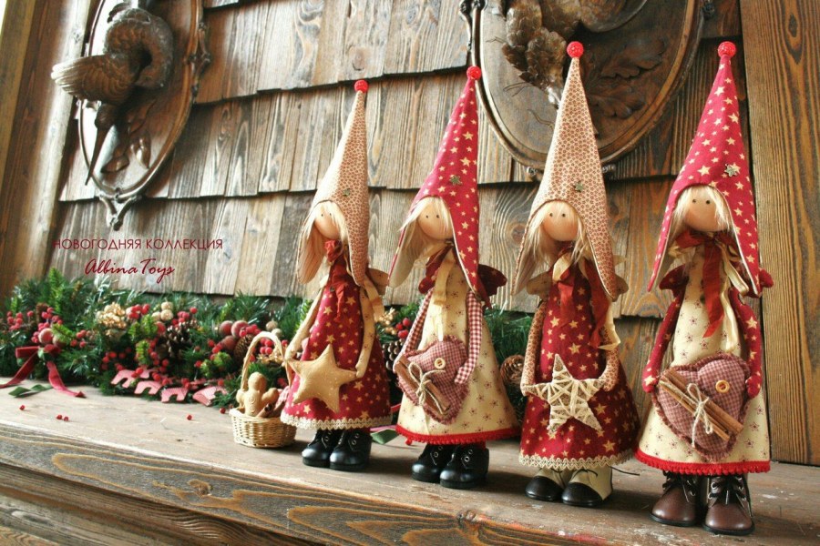 Игрушки из шишек на елку