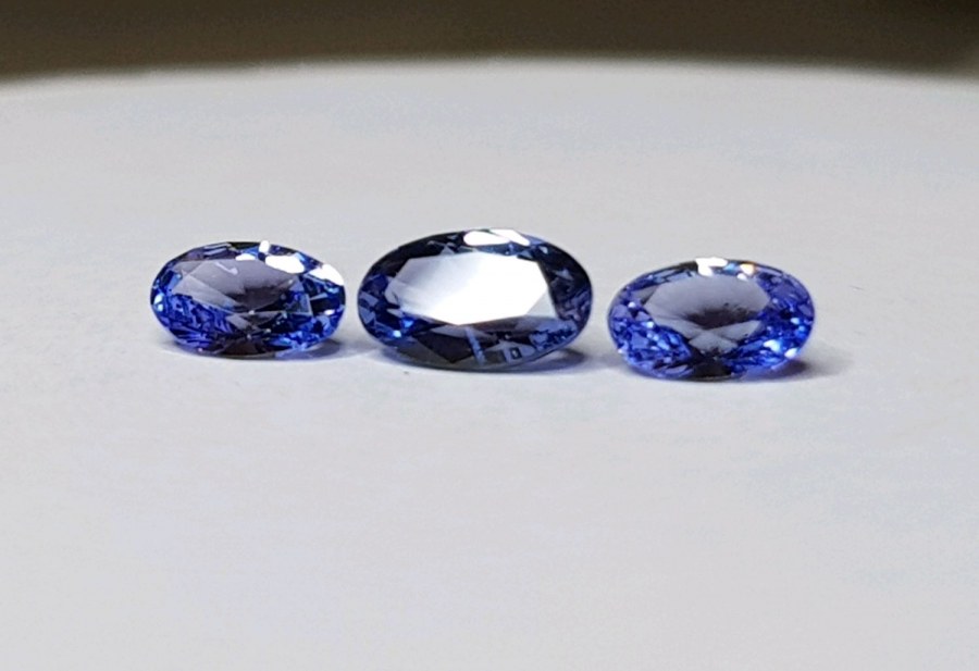 Кабошон танзанит 7.09