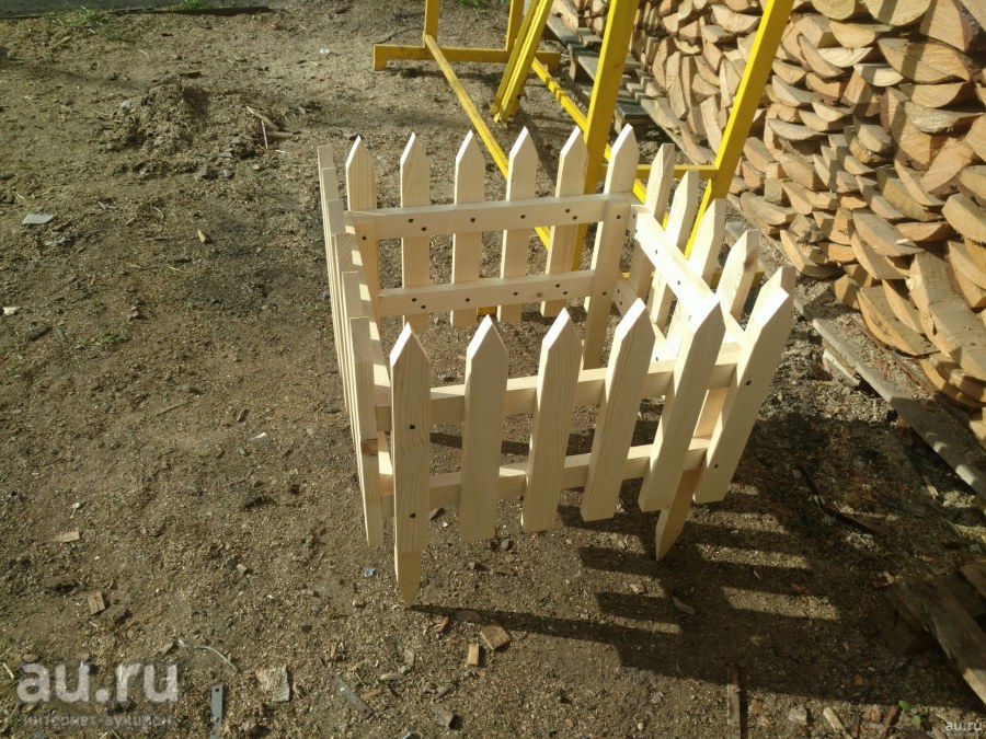 Ограждение для саженцев деревьев