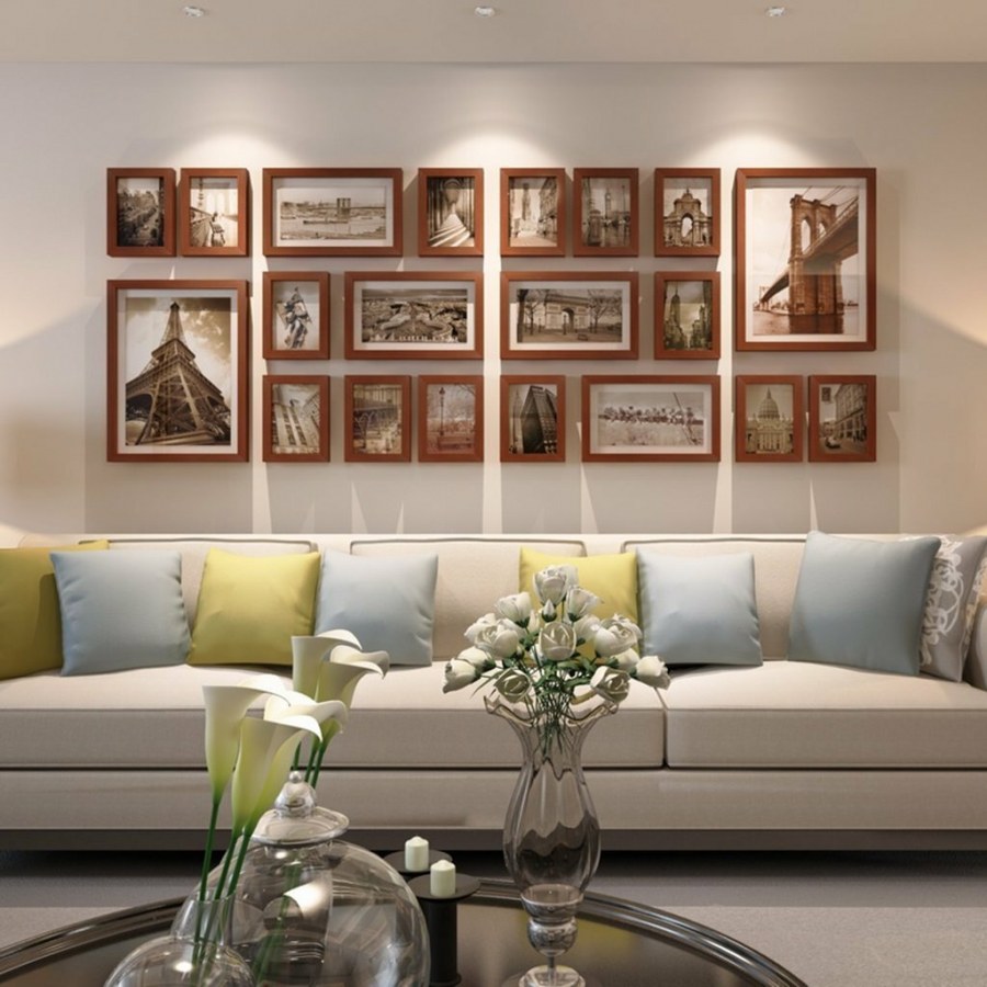 Панно над диваном в гостиной