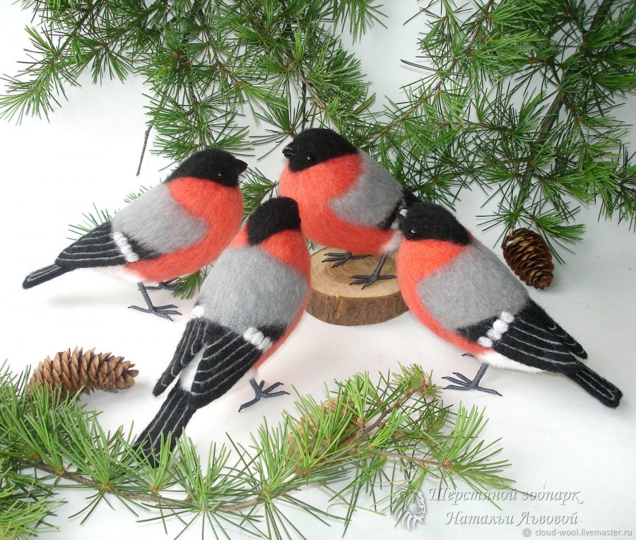 Зимние украшения на стену