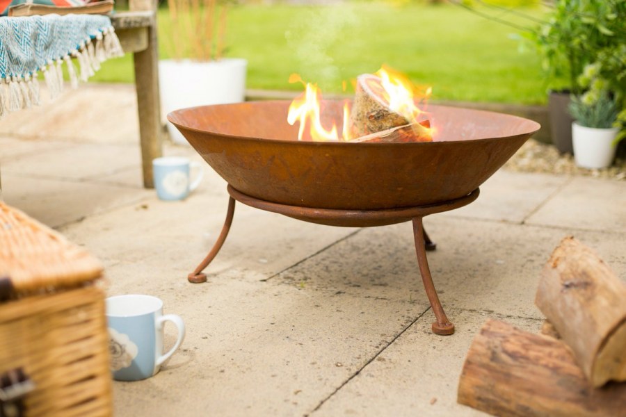 Кострище из камня