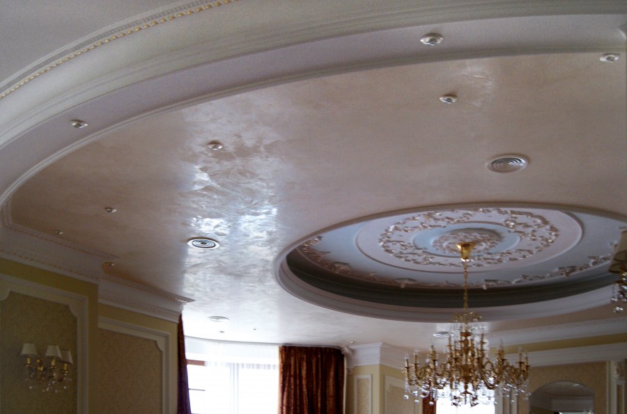 Потолок под венецианскую штукатурку