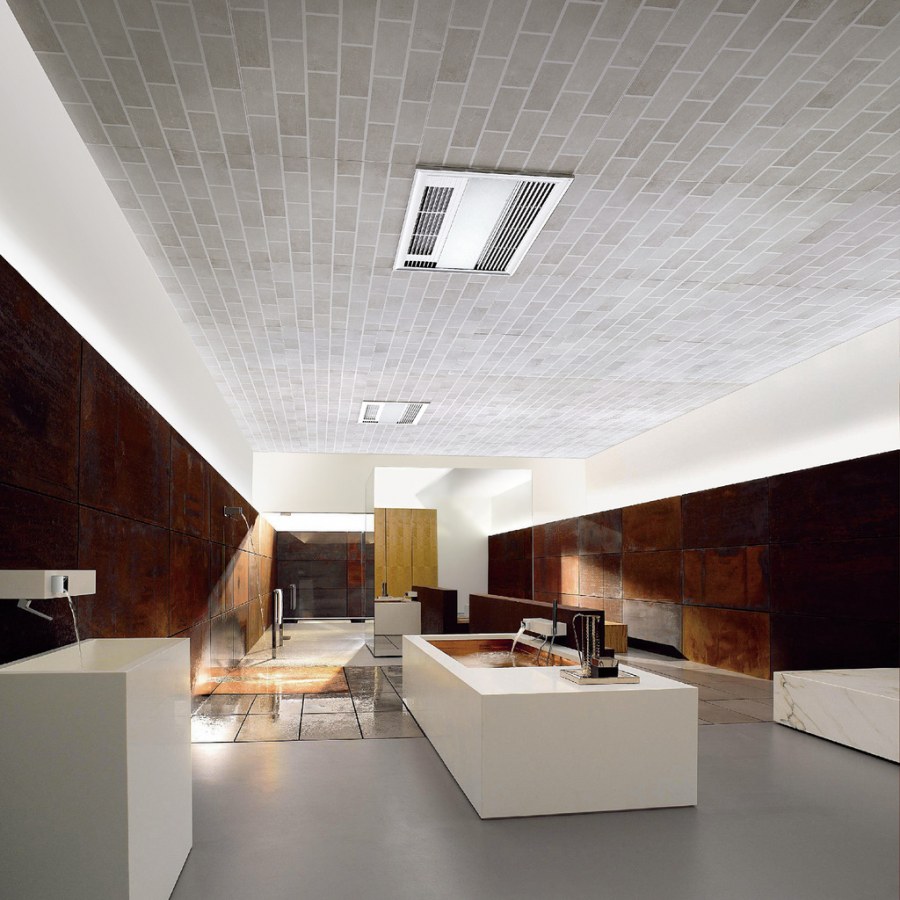 Каменный шпон на потолке