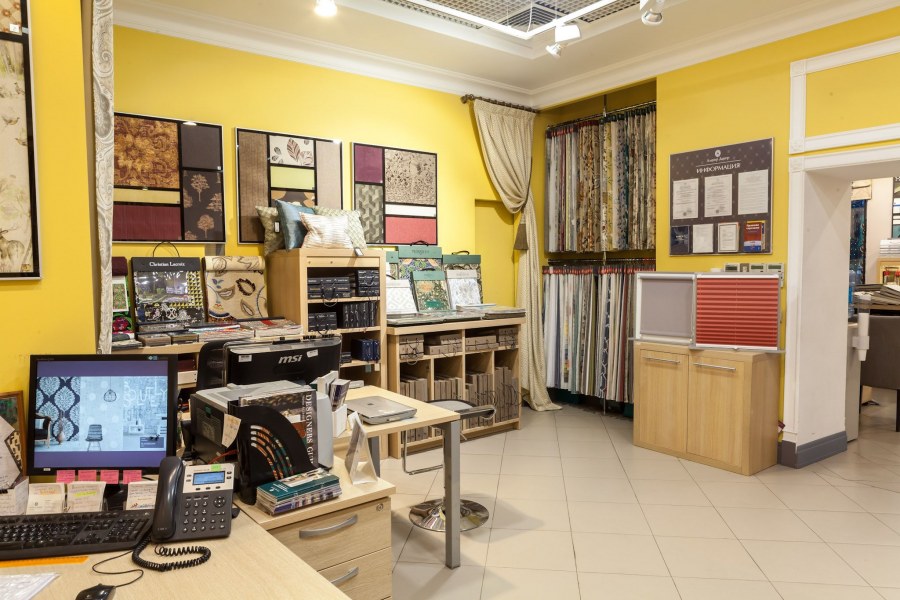 Частный дом с лепниной