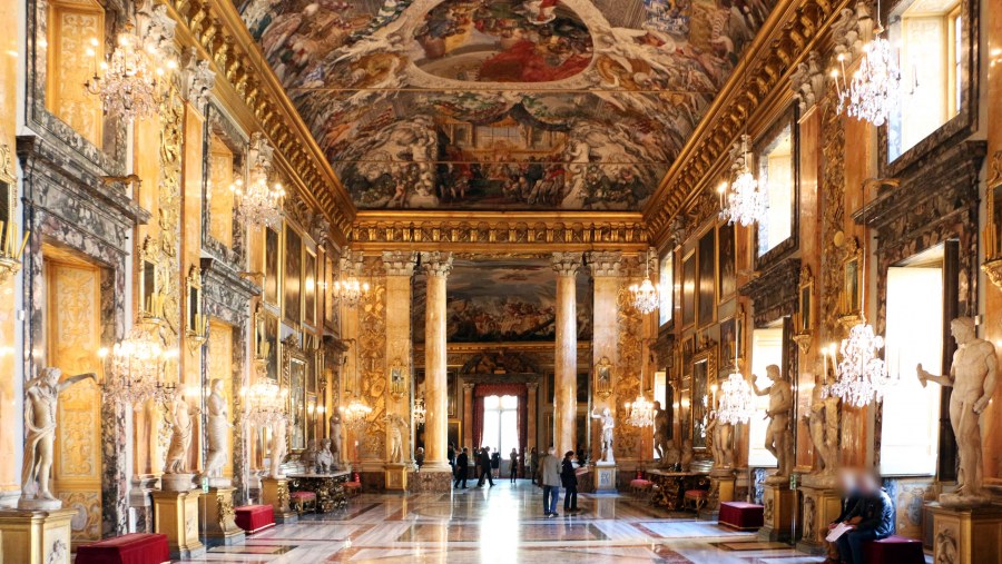 Дворец палаццо Фарнезе