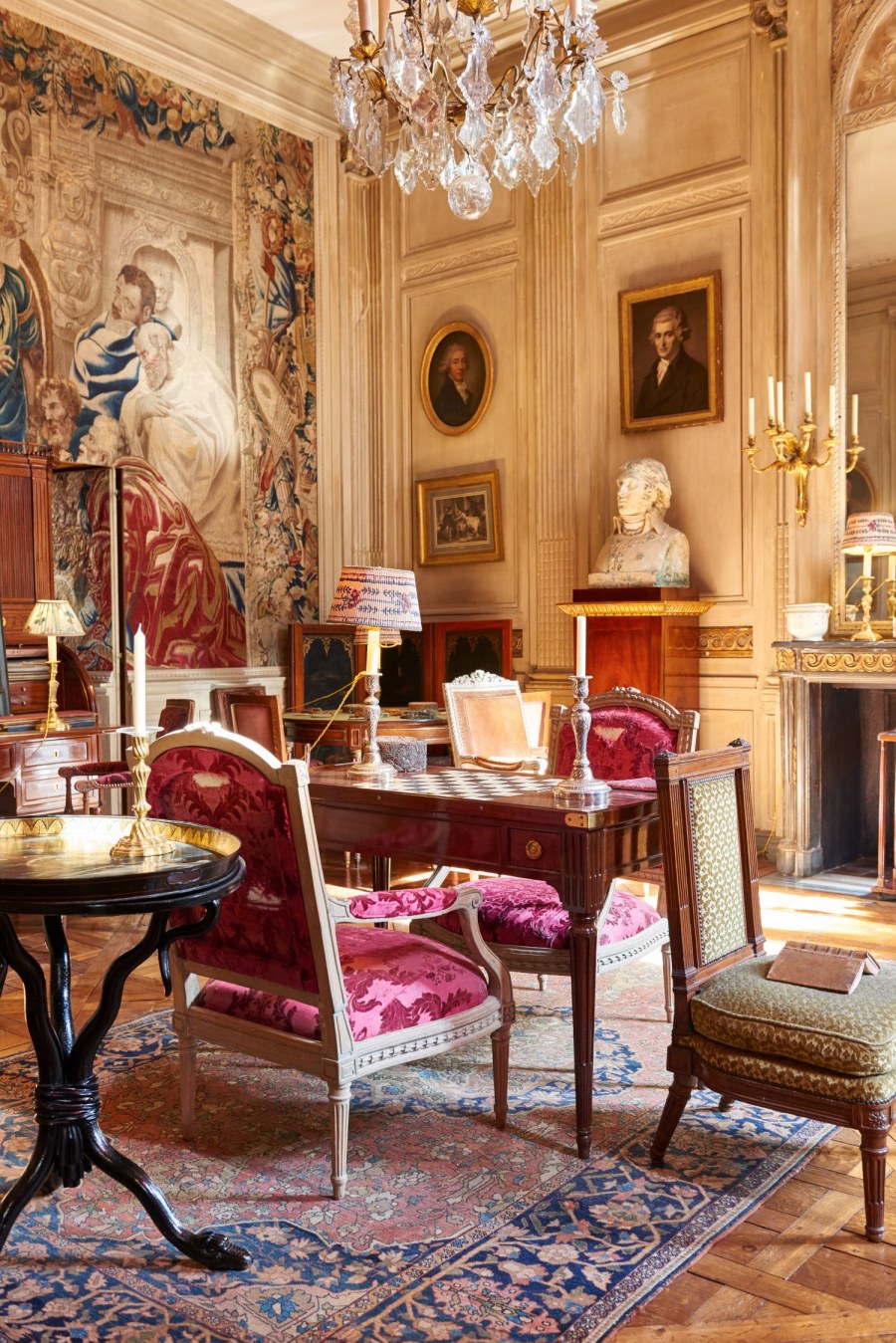 Интерьеры французских замков