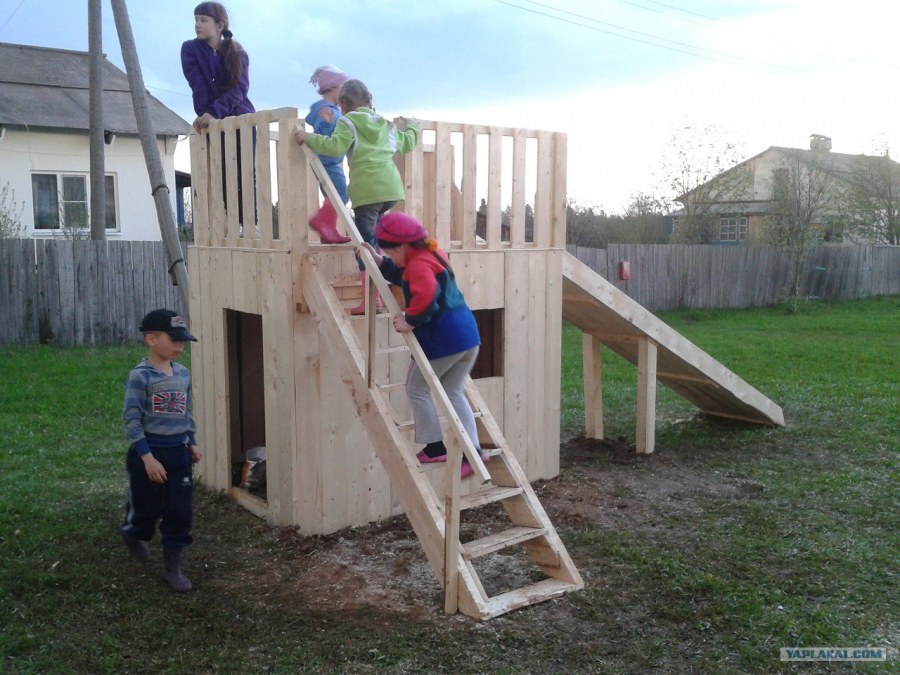 Деревянная детская площадка своими руками