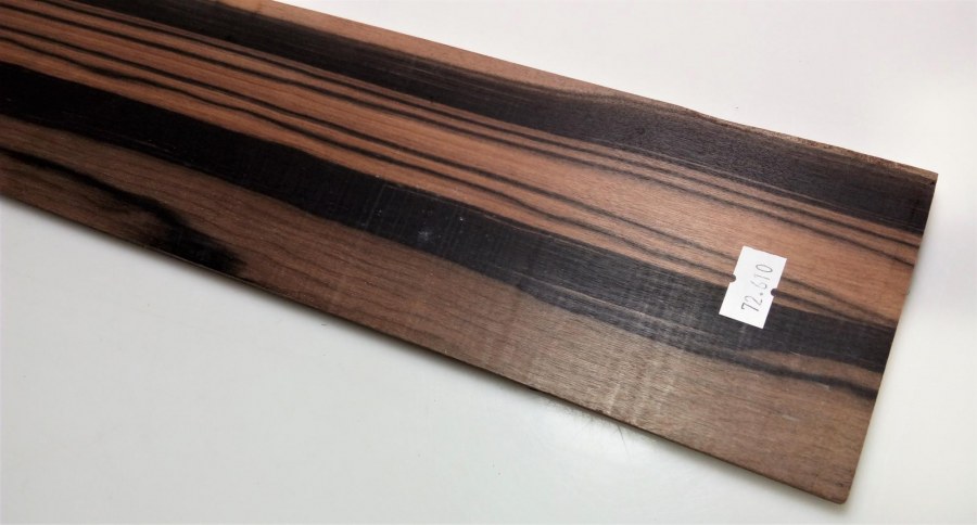 Эбен Макассар дерево