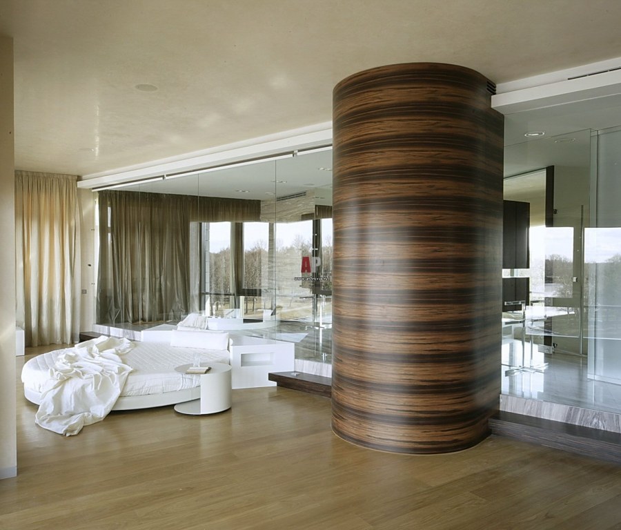 Отделка колонн в доме