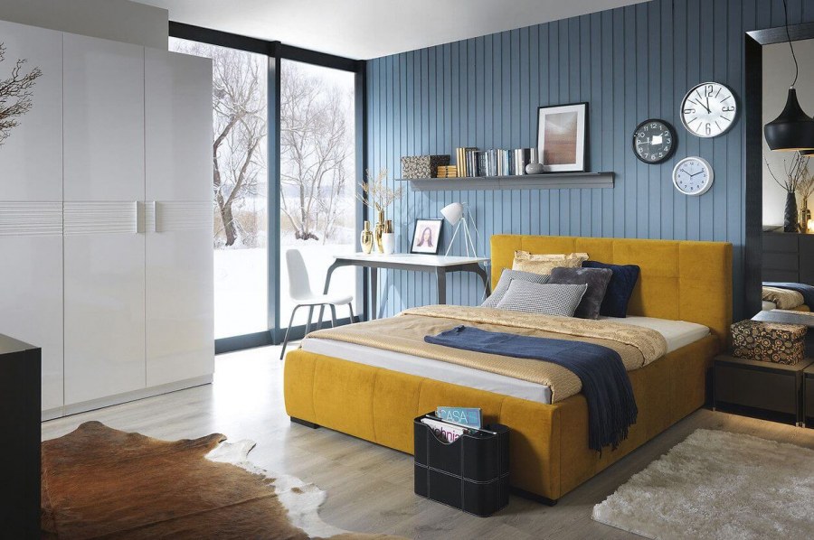 Стильные яркие спальни