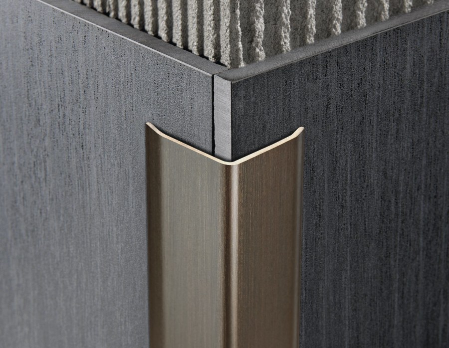 Латунный уголок ЛПН-10/10