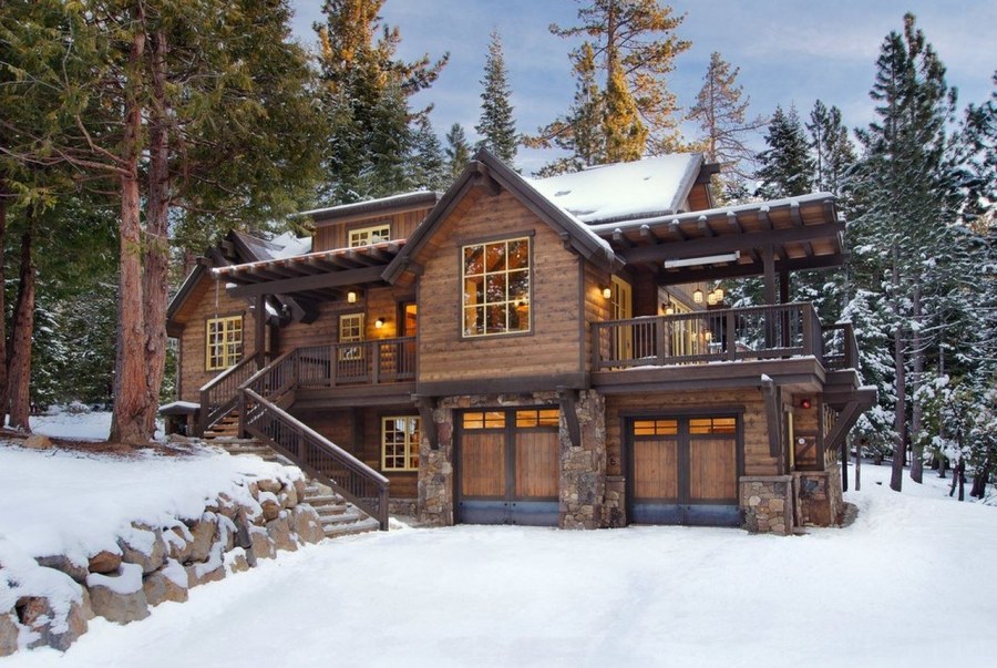 Дом Гилбертов у озера