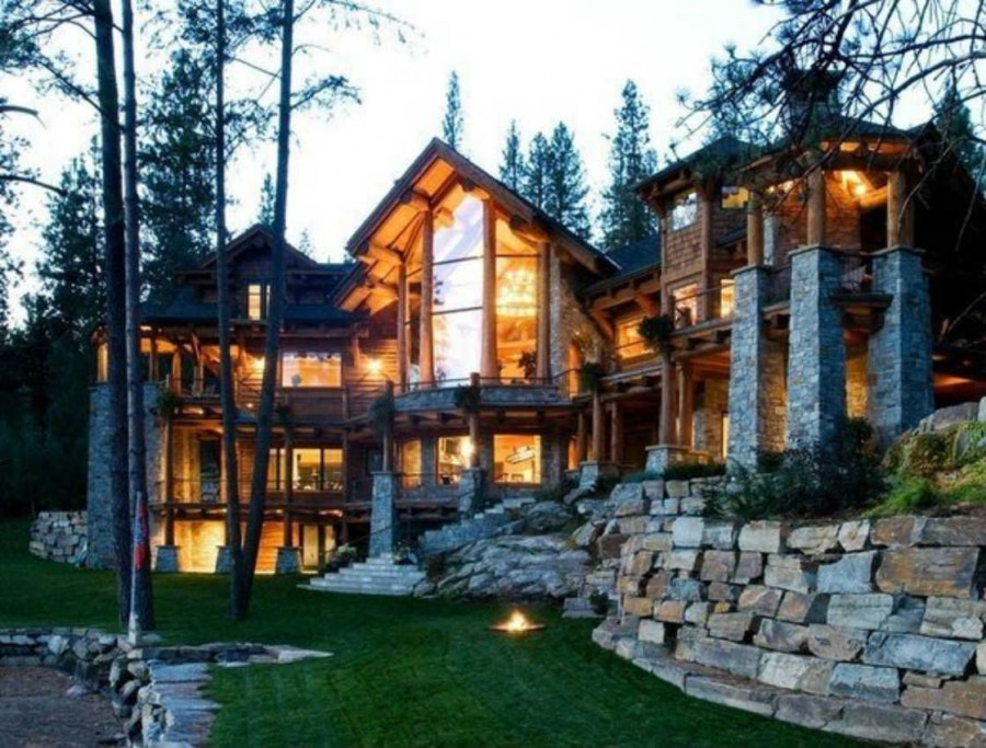 Дом Шале каменный в Канаде
