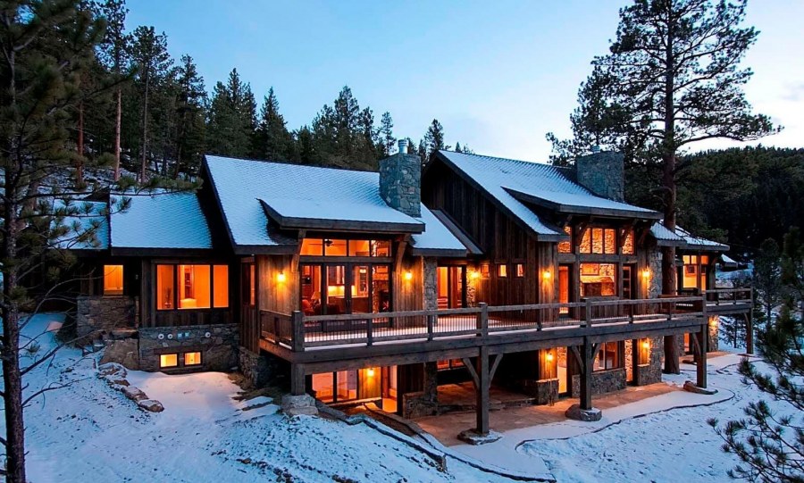 Особняки из камня и дерева в Канаде