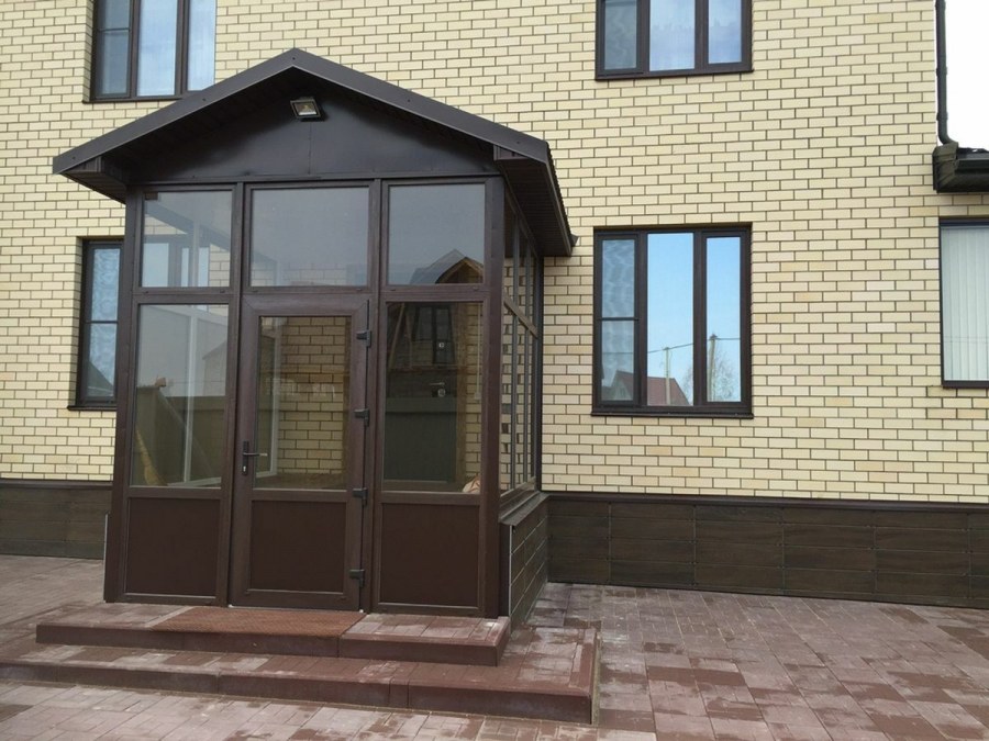 Входная группа на даче