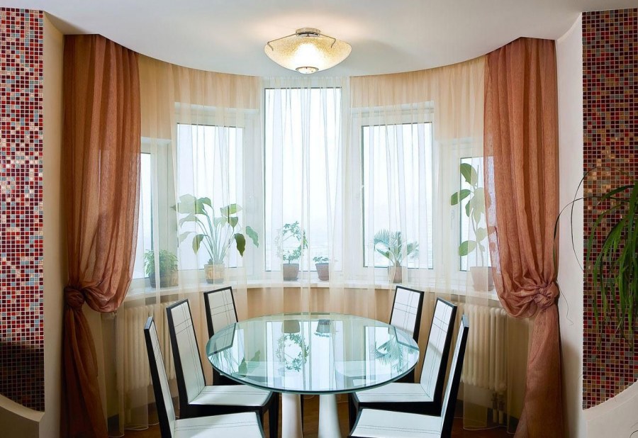 Эркерный подоконник из искусственного камня