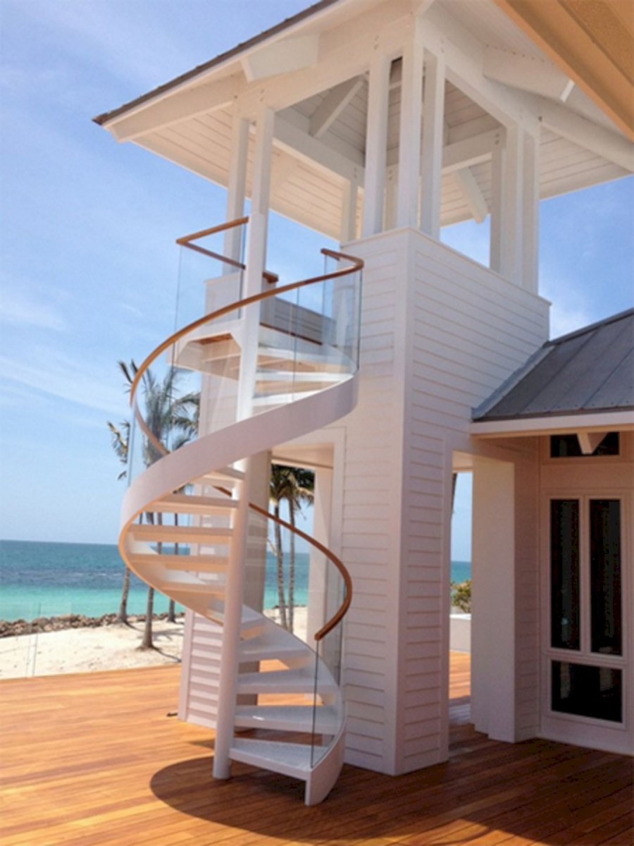 Винтовая лестница уличная