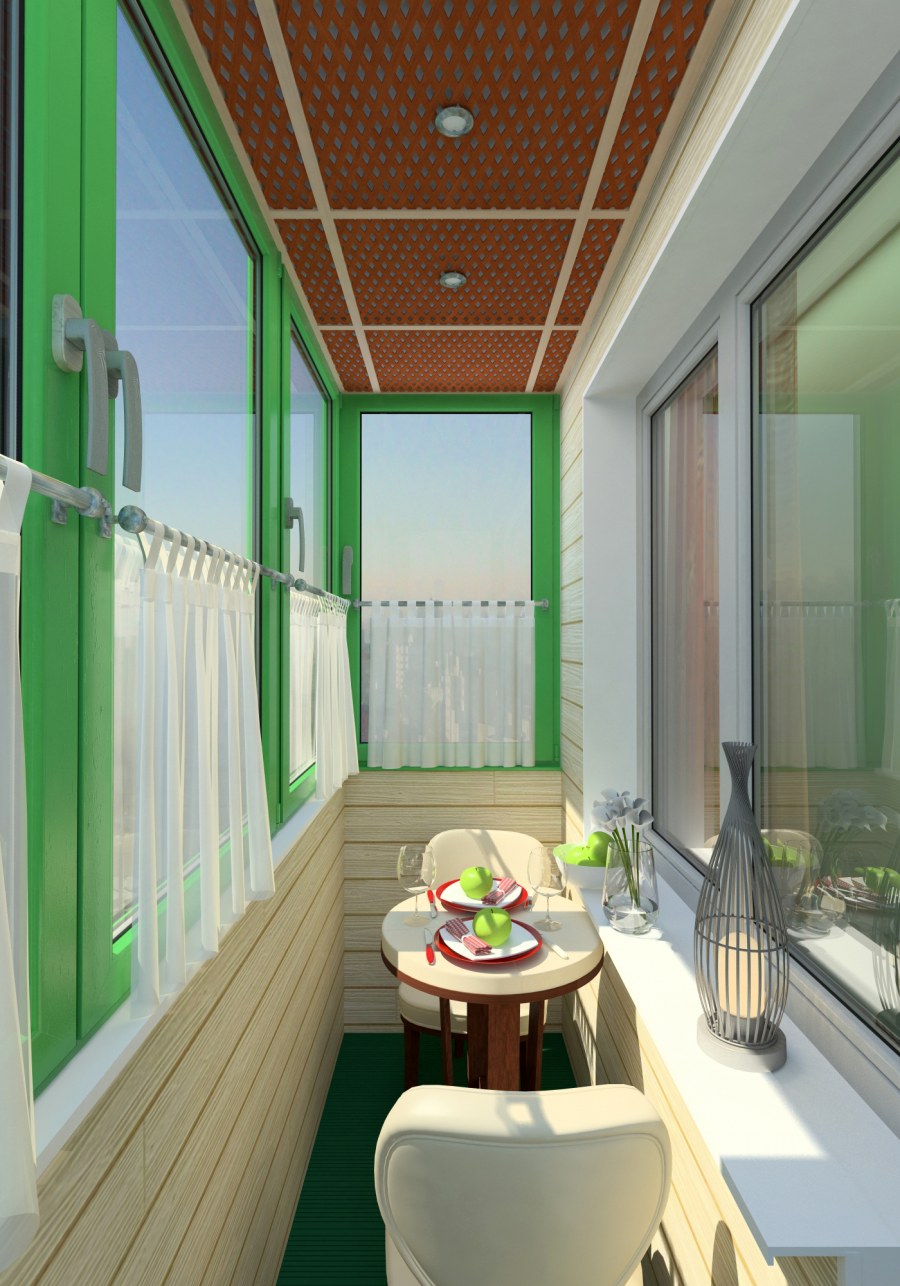 Маленький узкий балкон