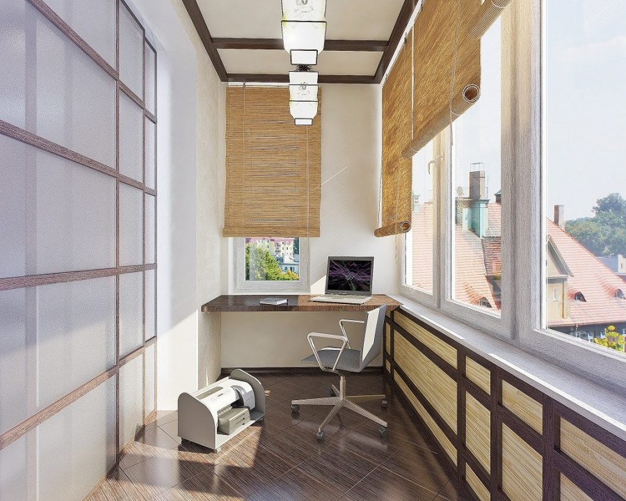 Красивый застекленный балкон