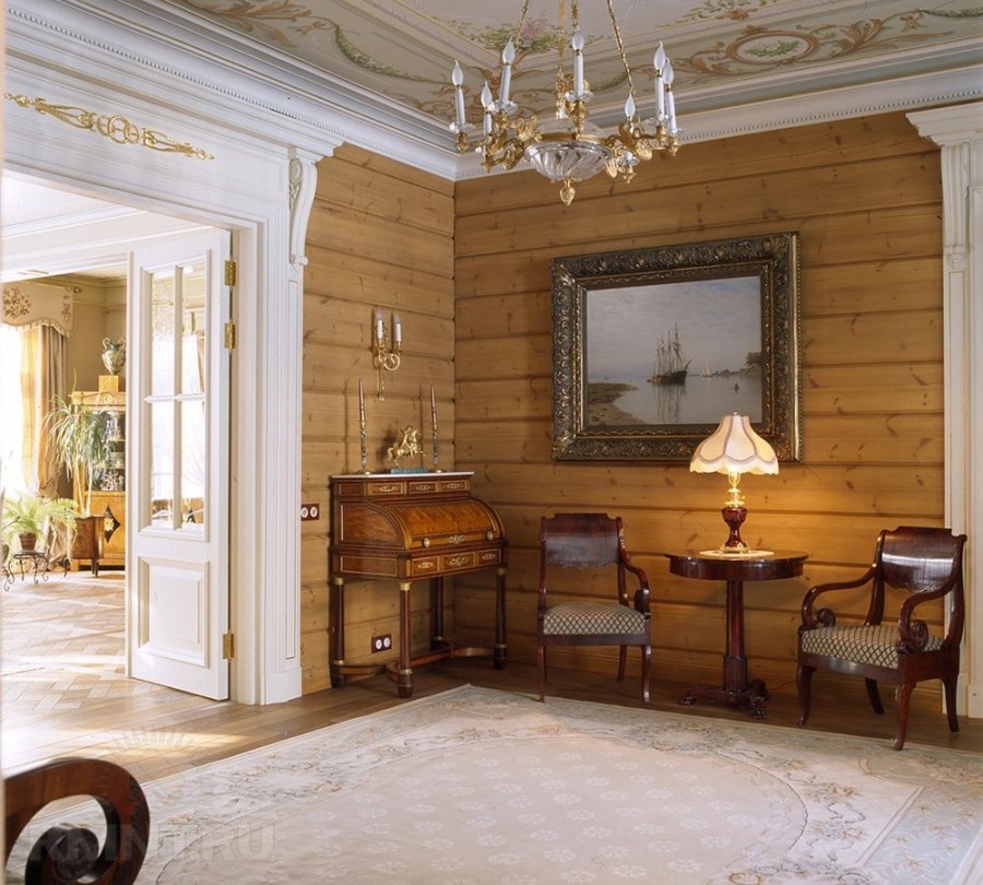 Интерьер в стиле русская усадьба в бревенчатом доме