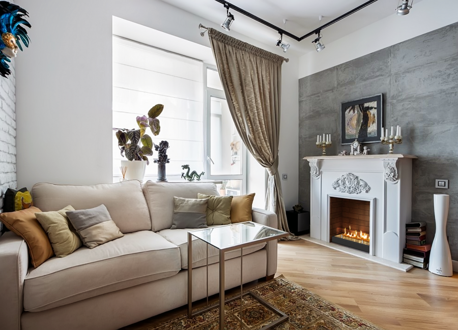 Маленькая гостиная с камином