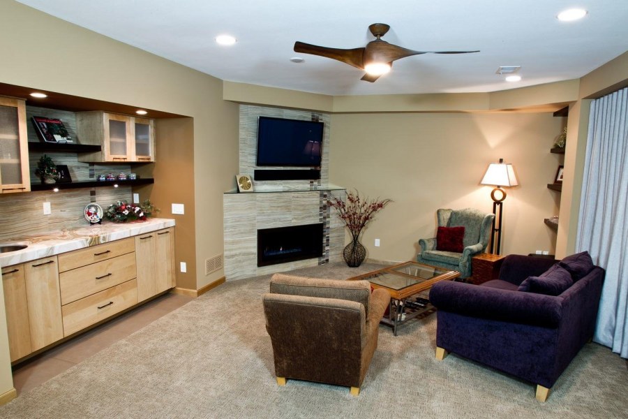 Комната отдыха без мебели