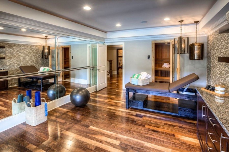 Фитнес комната в доме интерьер