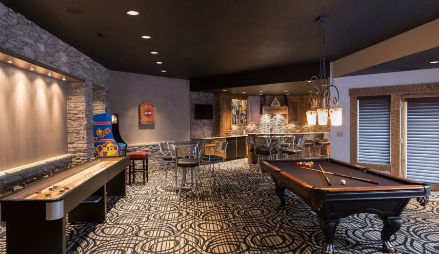 Интерьер подвального помещения