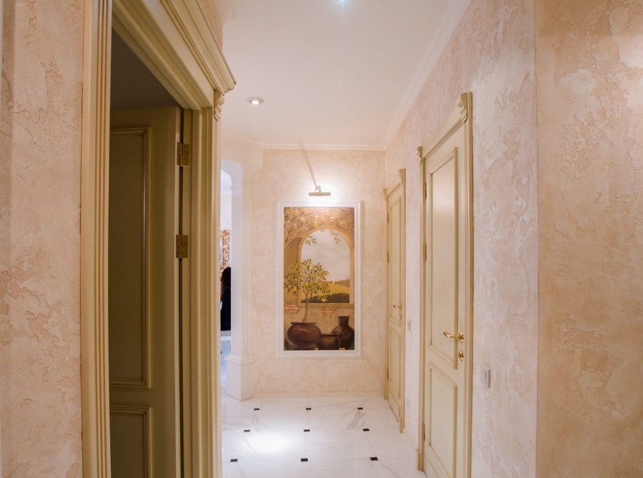 Декоротивнаяштукатурка вкоредоре