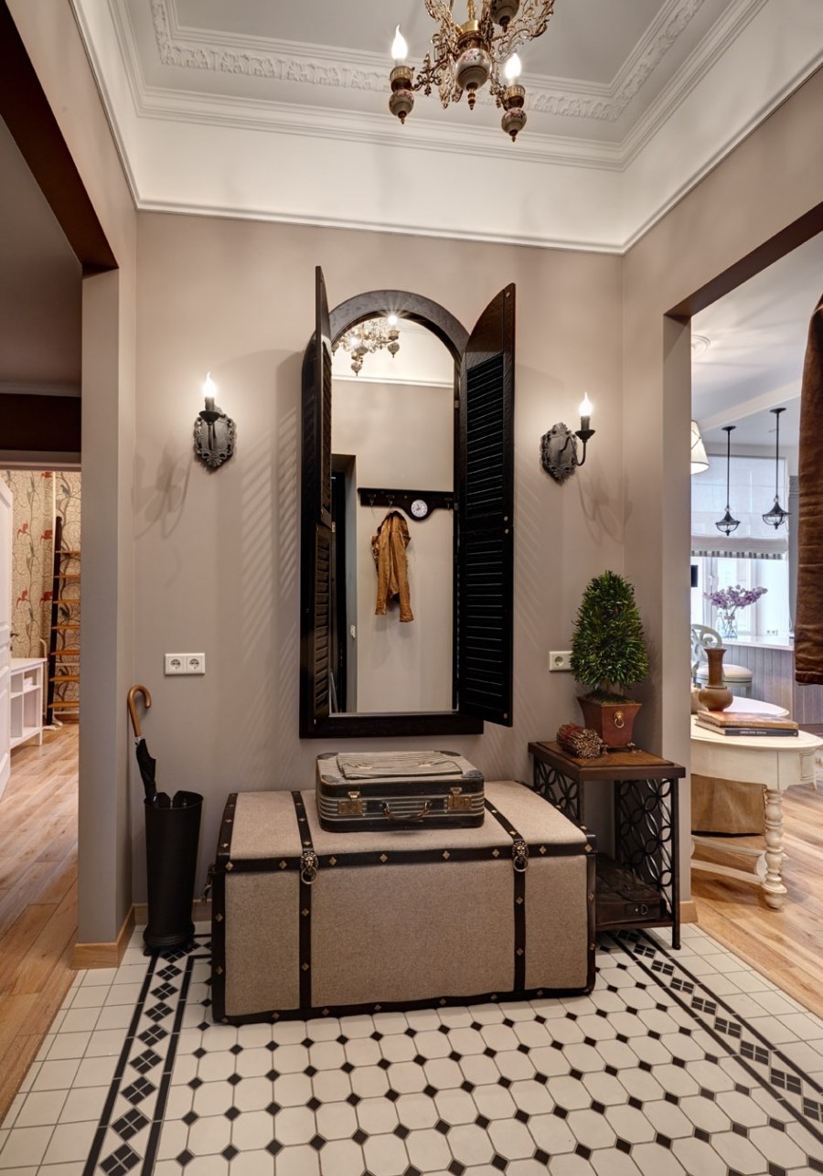 Узкая прихожая