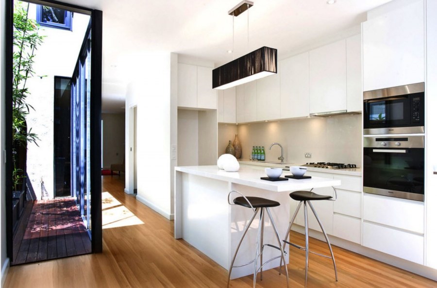 Современная маленькая кухня