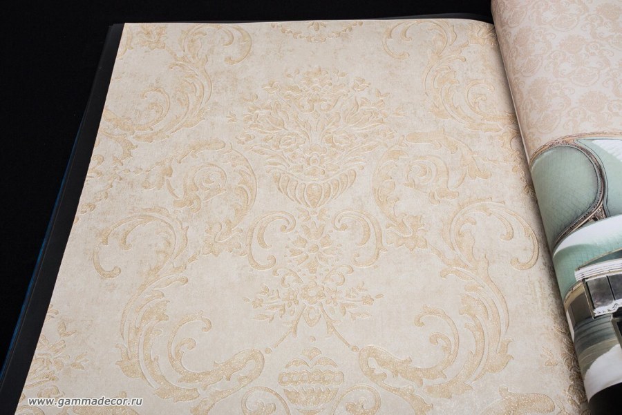 Bernardo Bertolucci Azzurra в интерьере