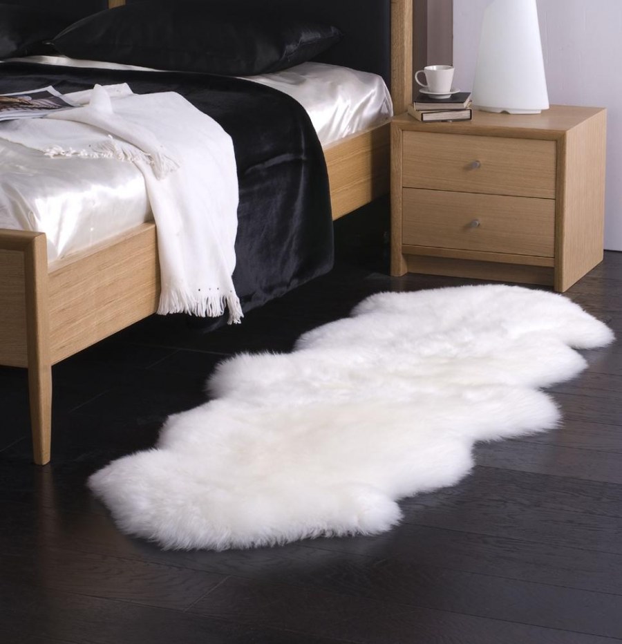 Прикроватные шкурки в спальню