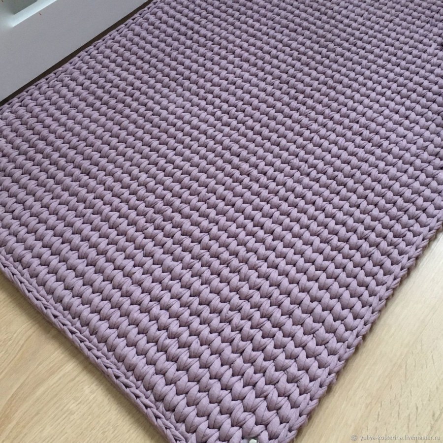 Вязаные прикроватные коврики