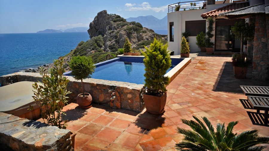 Вилла в Греции у моря