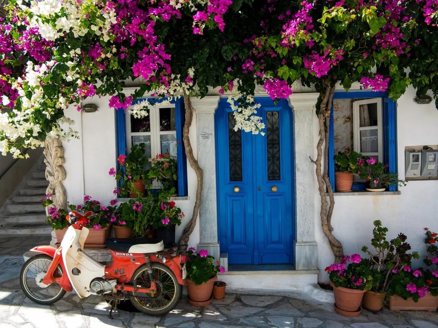 Греческий дворик