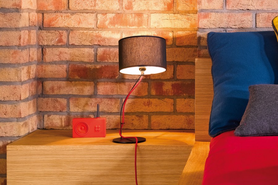 Оранжевый кирпич в интерьере