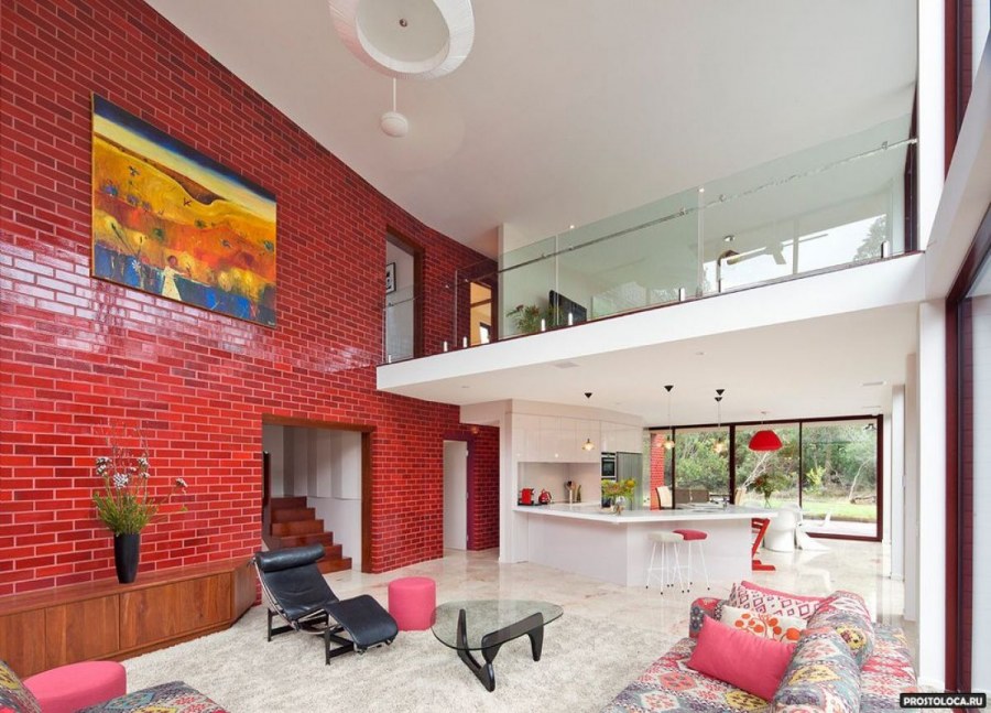Разноцветный кирпич в интерьере