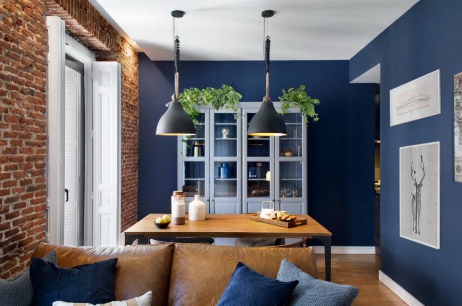 Синий кирпич в интерьере