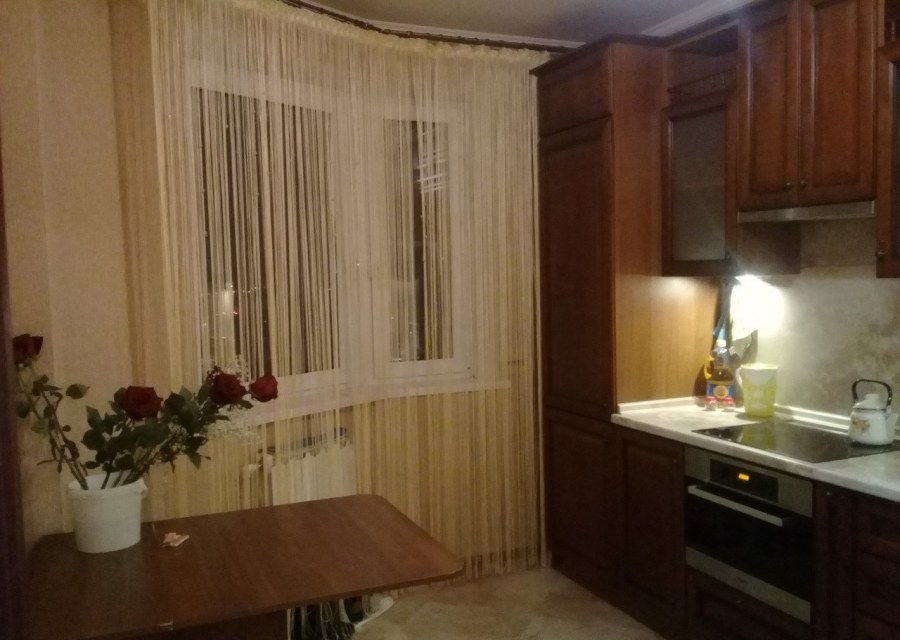 Д. Медвежьи озера, ул. Юбилейная, дом 8а.