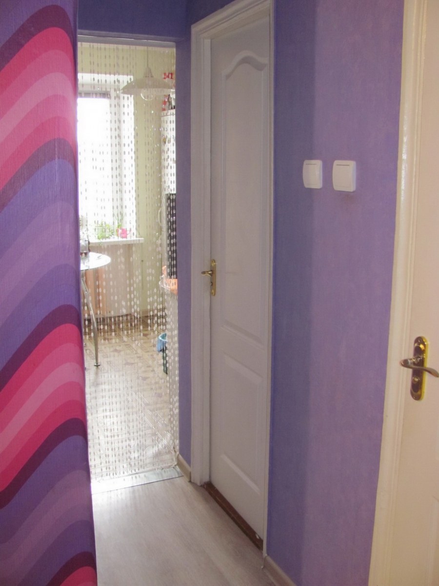 Прихожая в пудровых тонах