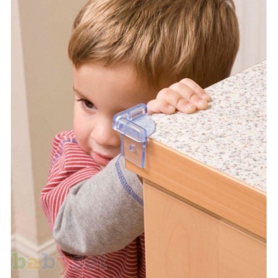 Детская безопасность в доме