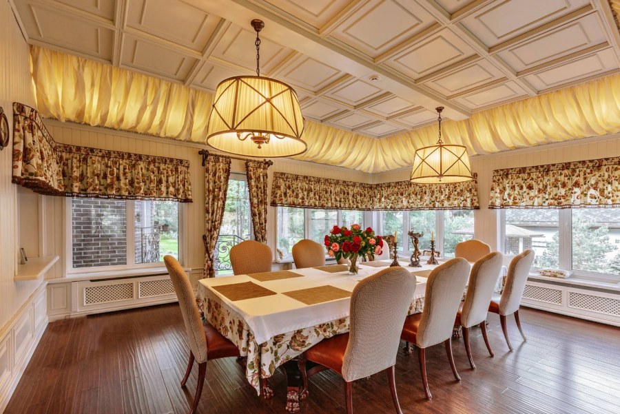 Гостиная в стиле русской усадьбы