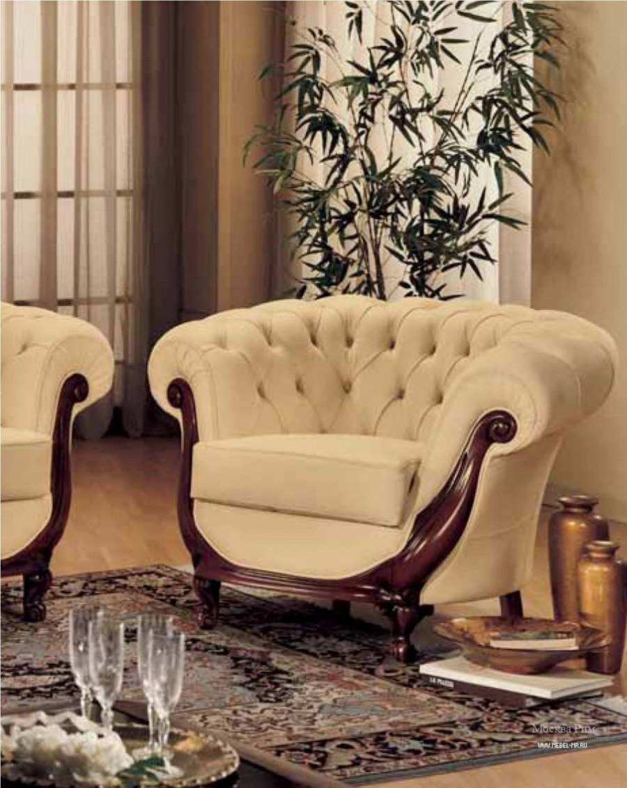 Кресло в гостиную